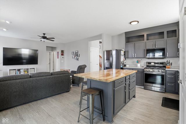 1799 Buckeye Court, Greenwood, IN 46143