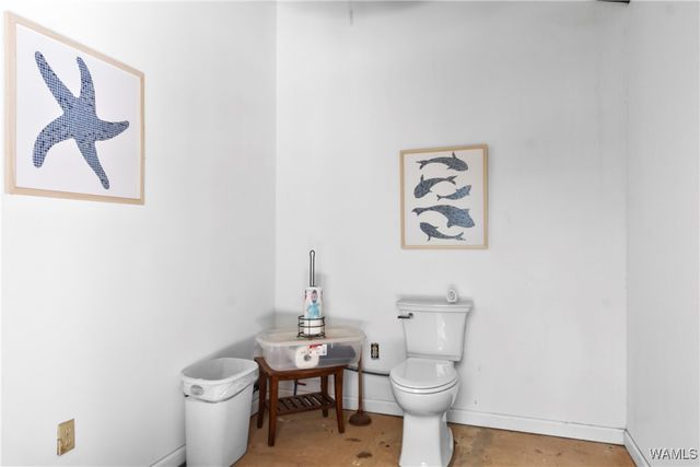 11104 Lighter Dr, Northport, AL 35475