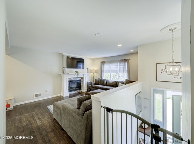 12 Creek Road, Hazlet, NJ 07730