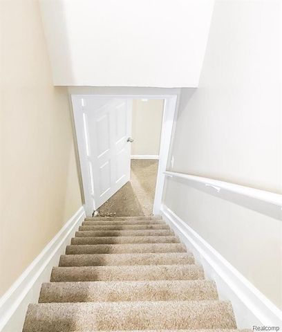 8690 Fielding Street, Detroit, MI 48228