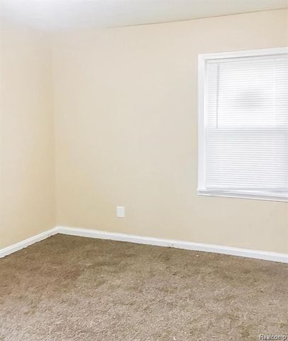 8690 Fielding Street, Detroit, MI 48228