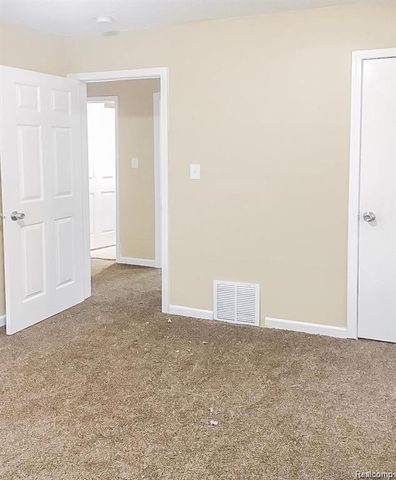 8690 Fielding Street, Detroit, MI 48228