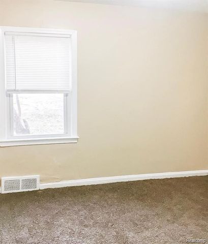 8690 Fielding Street, Detroit, MI 48228