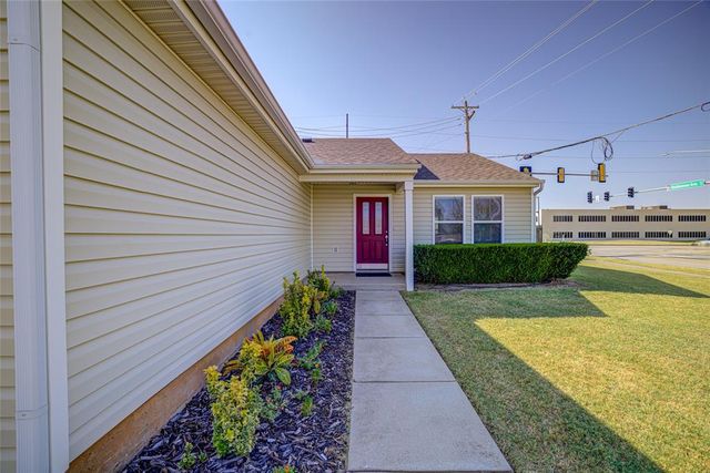 524 English Elm Lane, Norman, OK 73069