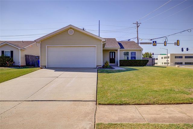 524 English Elm Lane, Norman, OK 73069