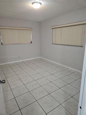 2041 NW 81st Ave 411, Pembroke Pines, FL 33024
