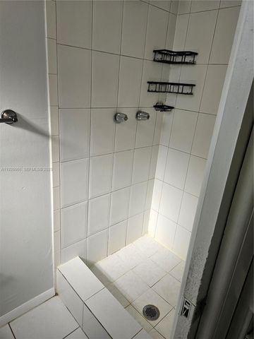 2041 NW 81st Ave 411, Pembroke Pines, FL 33024