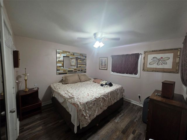 1028 Baker Avenue, Bacliff, TX 77518
