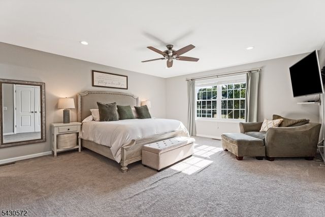 323 S Madison Ave, Dunellen Boro, NJ 08812