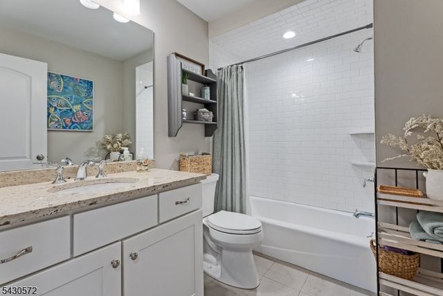 323 S Madison Ave, Dunellen Boro, NJ 08812
