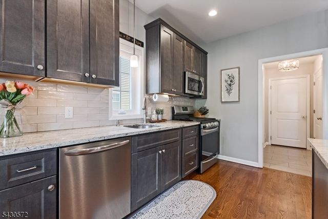 323 S Madison Ave, Dunellen Boro, NJ 08812