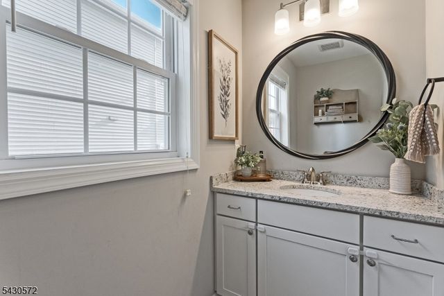 323 S Madison Ave, Dunellen Boro, NJ 08812