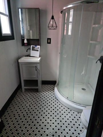 2114 Perrysville Ave, Perry Hilltop, PA 15214