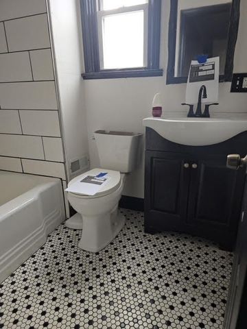 2114 Perrysville Ave, Perry Hilltop, PA 15214