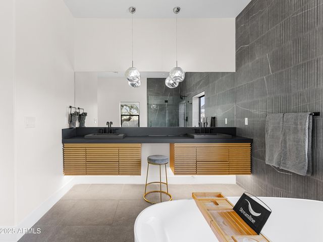 8417 E CACTUS Road, Scottsdale, AZ 85260