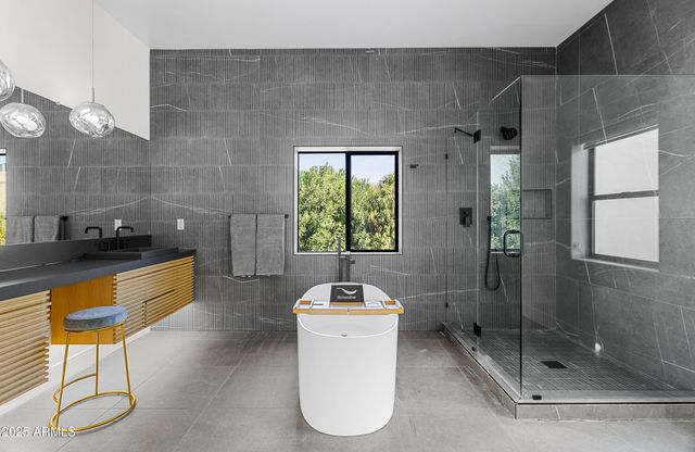 8417 E CACTUS Road, Scottsdale, AZ 85260