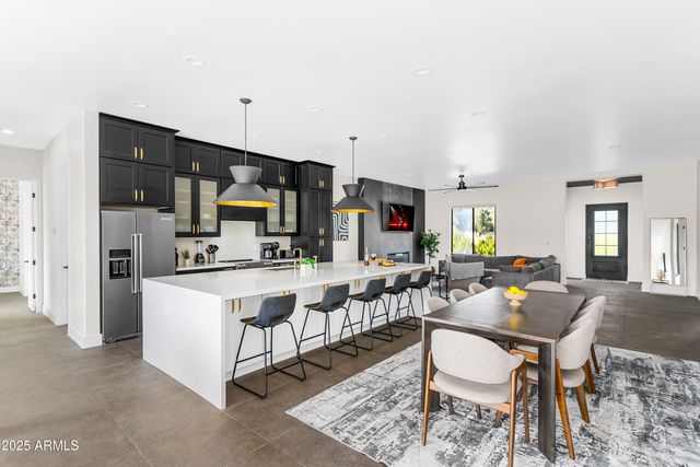 8417 E CACTUS Road, Scottsdale, AZ 85260