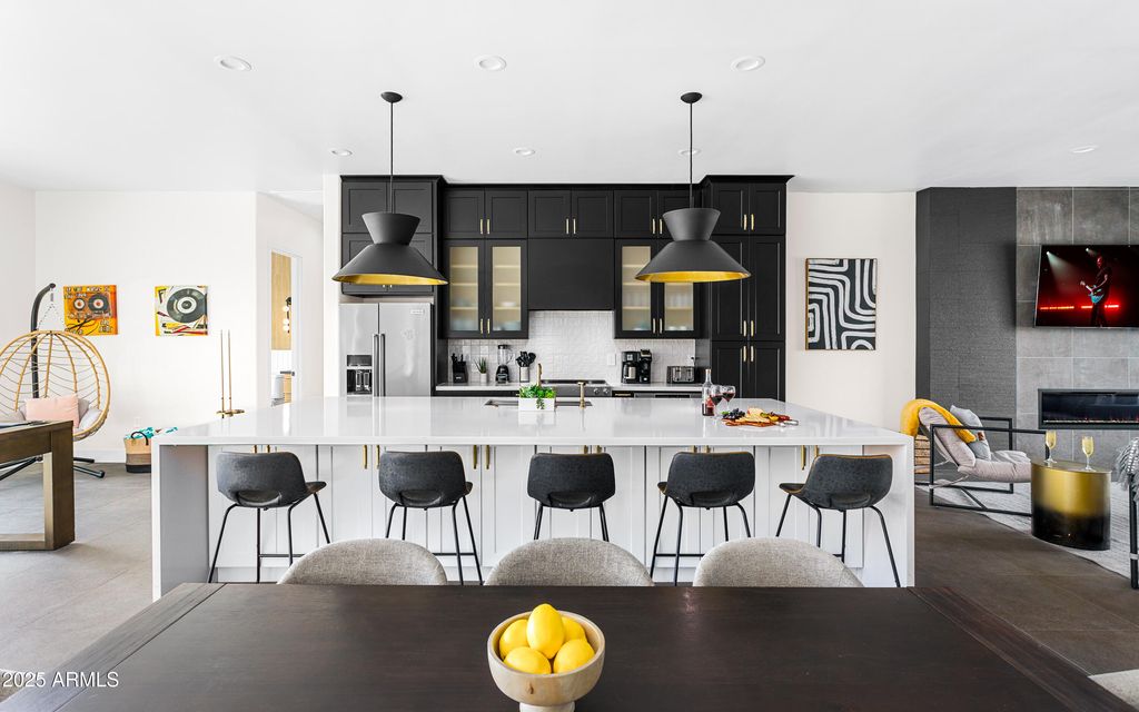 8417 E CACTUS Road, Scottsdale, AZ 85260