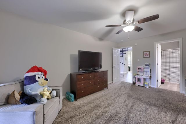 118 VALLEY GREENE CIR, Reading, PA 19610