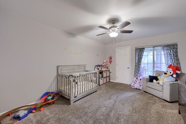 118 VALLEY GREENE CIR, Reading, PA 19610