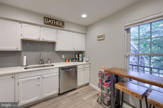 118 VALLEY GREENE CIR, Reading, PA 19610