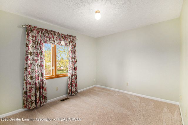 902 Eagles Nest Court, Mason, MI 48854