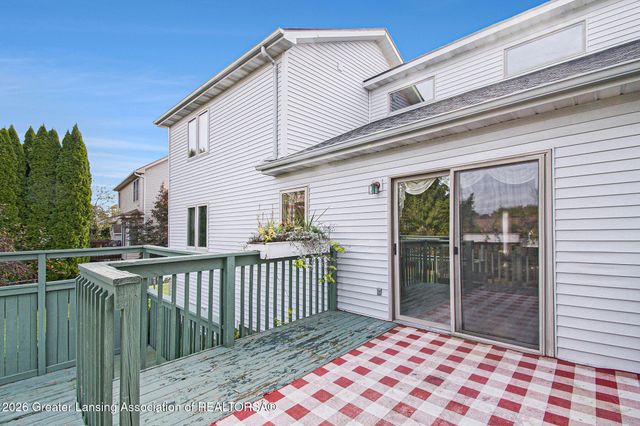 902 Eagles Nest Court, Mason, MI 48854