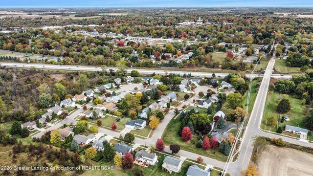 902 Eagles Nest Court, Mason, MI 48854