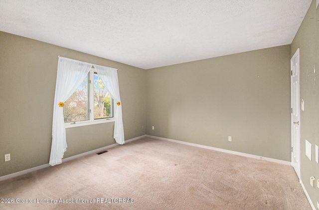 902 Eagles Nest Court, Mason, MI 48854