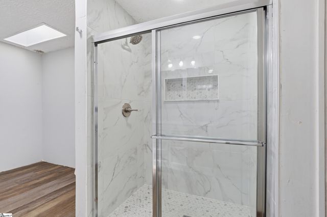 88 Deer Valley Road, Laurens, SC 29360