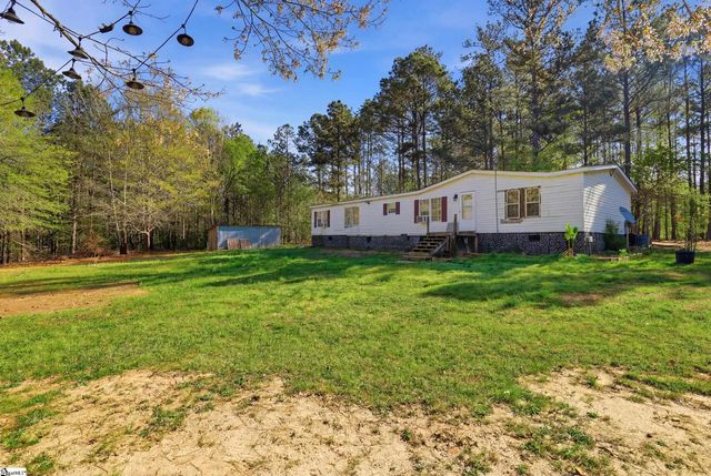 88 Deer Valley Road, Laurens, SC 29360