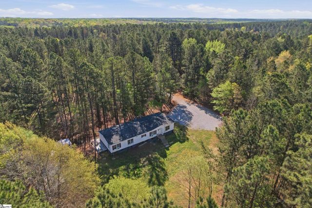 88 Deer Valley Road, Laurens, SC 29360