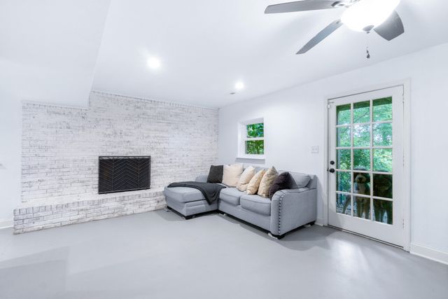 8706 Reba Lane, Hixson, TN 37343