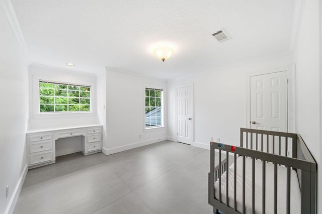 14 Hilshire Grove Lane, Hilshire Village, TX 77055