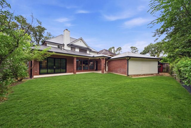 14 Hilshire Grove Lane, Hilshire Village, TX 77055