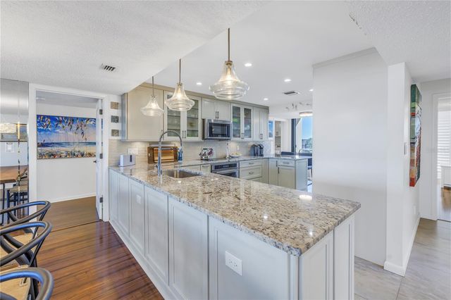 2795 KIPPS COLONY DRIVE S 305, St Petersburg, FL 33707