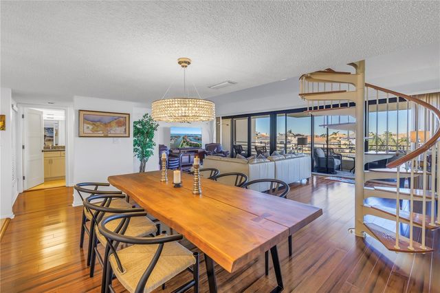 2795 KIPPS COLONY DRIVE S 305, St Petersburg, FL 33707