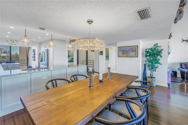 2795 KIPPS COLONY DRIVE S 305, St Petersburg, FL 33707