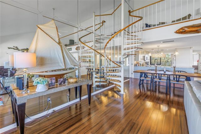 2795 KIPPS COLONY DRIVE S 305, St Petersburg, FL 33707