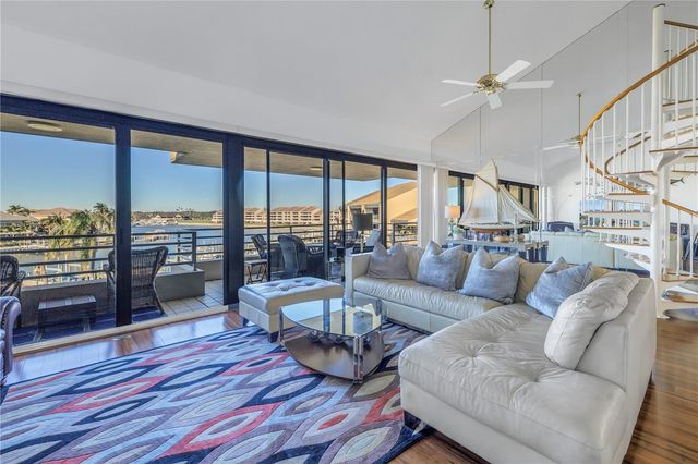 2795 KIPPS COLONY DRIVE S 305, St Petersburg, FL 33707