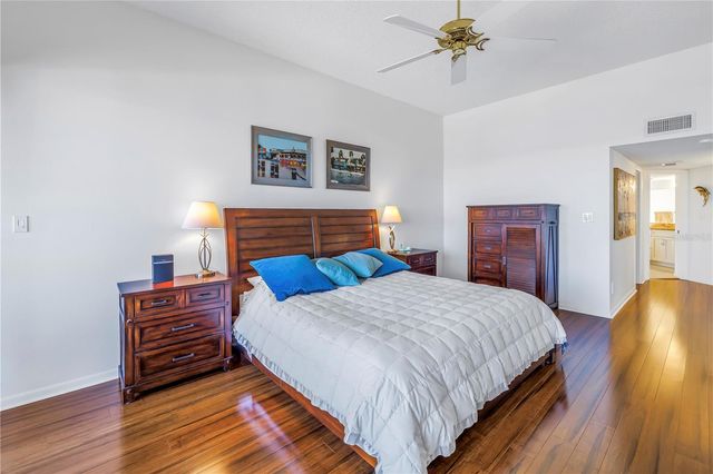 2795 KIPPS COLONY DRIVE S 305, St Petersburg, FL 33707