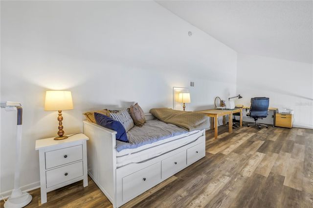 2795 KIPPS COLONY DRIVE S 305, St Petersburg, FL 33707