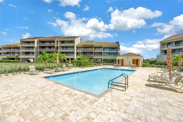 2795 KIPPS COLONY DRIVE S 305, St Petersburg, FL 33707