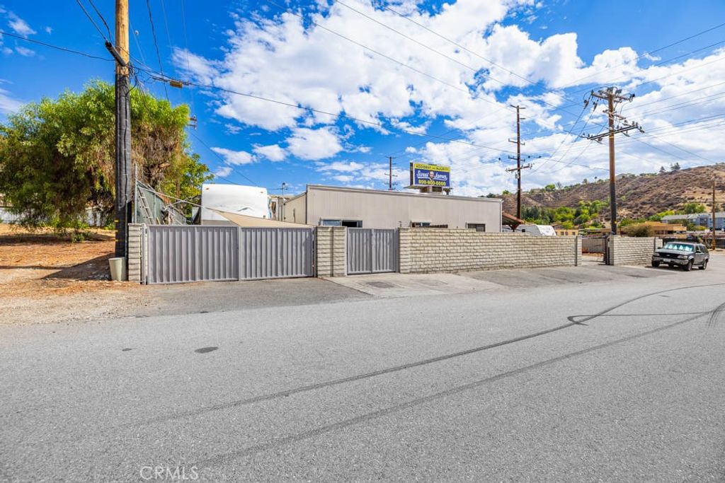 17675 Sierra Highway, Canyon Country, CA 91351 — photo 3
