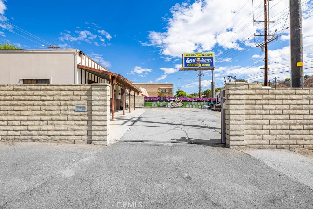 17675 Sierra Highway, Canyon Country, CA 91351 — photo 4