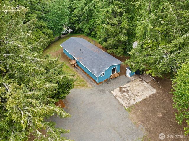 2693 State Rt 101, Ilwaco, WA 98624