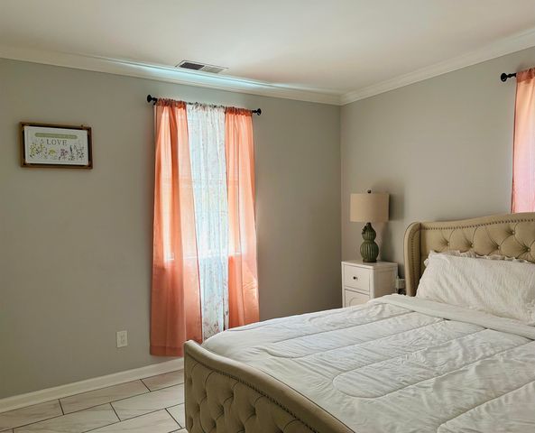 710 VAUGHN RD, Memphis, TN 38122