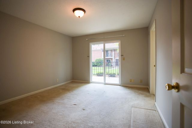 103 Forest Park Rd, Louisville, KY 40223