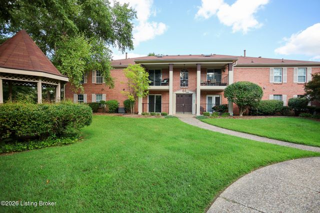 103 Forest Park Rd, Louisville, KY 40223