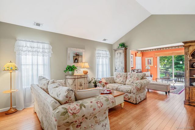 63 Madison Circle, Middle Island, NY 11953